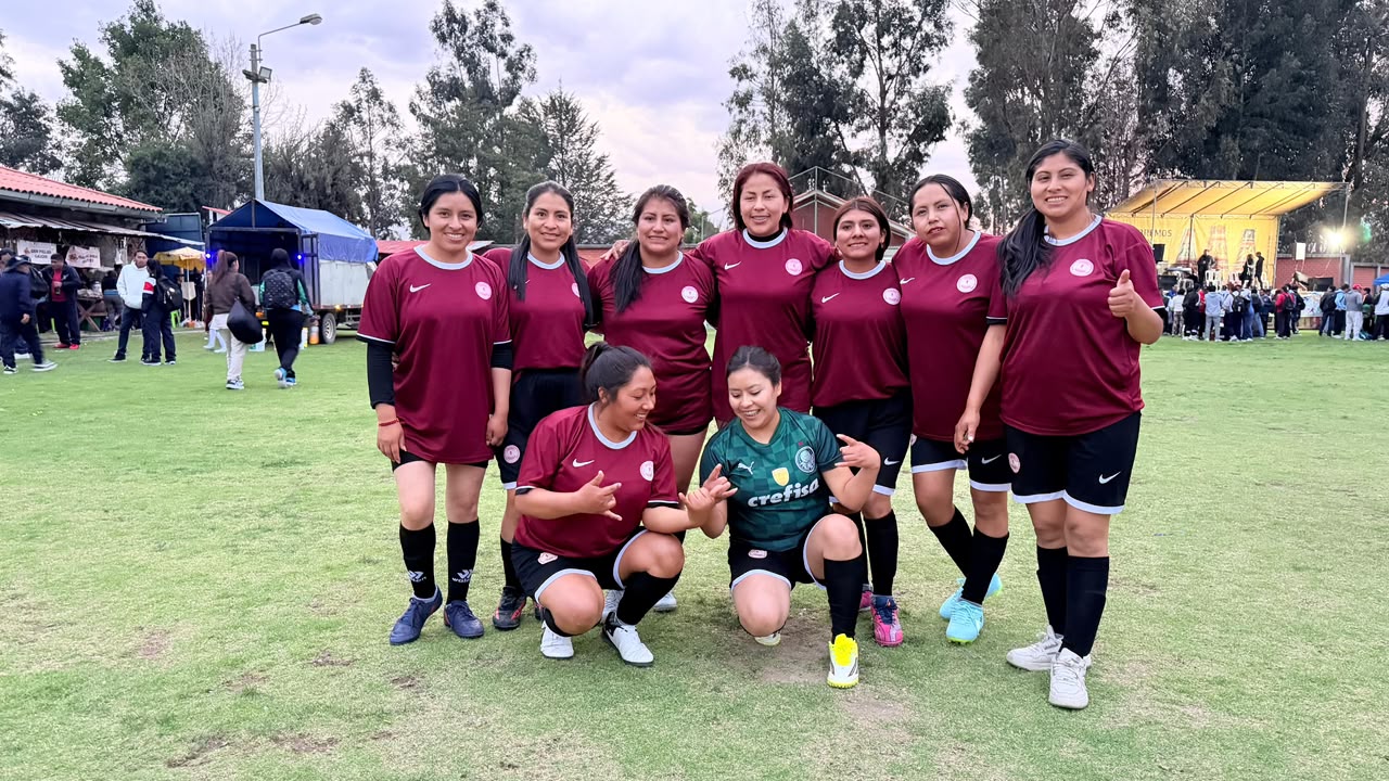 GANADORAS DEL CAMPEONATO RELAMPAGO FUTBOL DAMAS