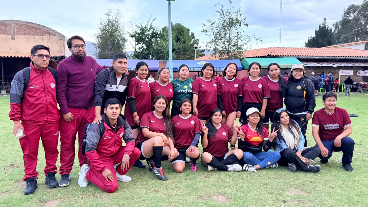 FINAL DEL PARTIDO JUNTO A LAS GANADORAS DEL CAMOEONATO RELAMPAGO